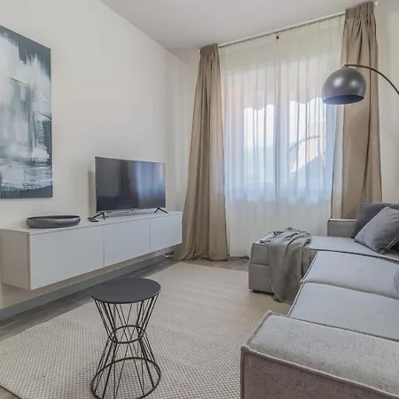 Casa Mimosa Semesterbostad Lierna