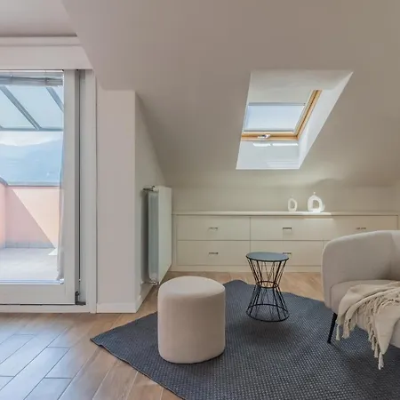 Casa Mimosa Semesterbostad Lierna